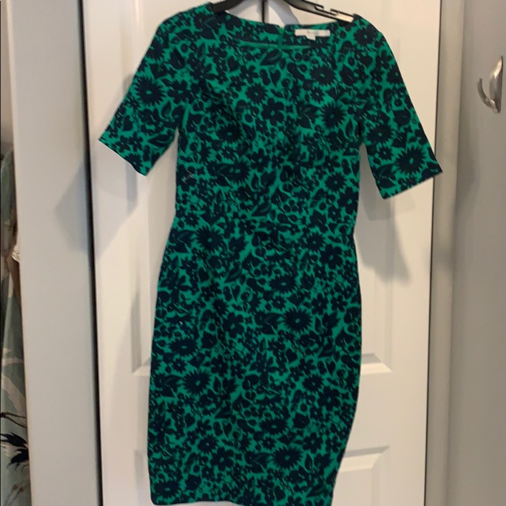 Gorgeous form fitting dress